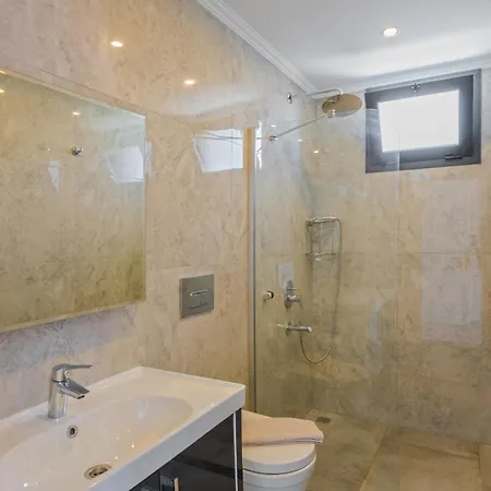 Hera Uezuemlue 4* Kaş